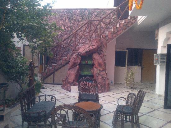 Sai Home Stay Bed & Breakfast- Near Tajmahal อัครา ภายนอก รูปภาพ